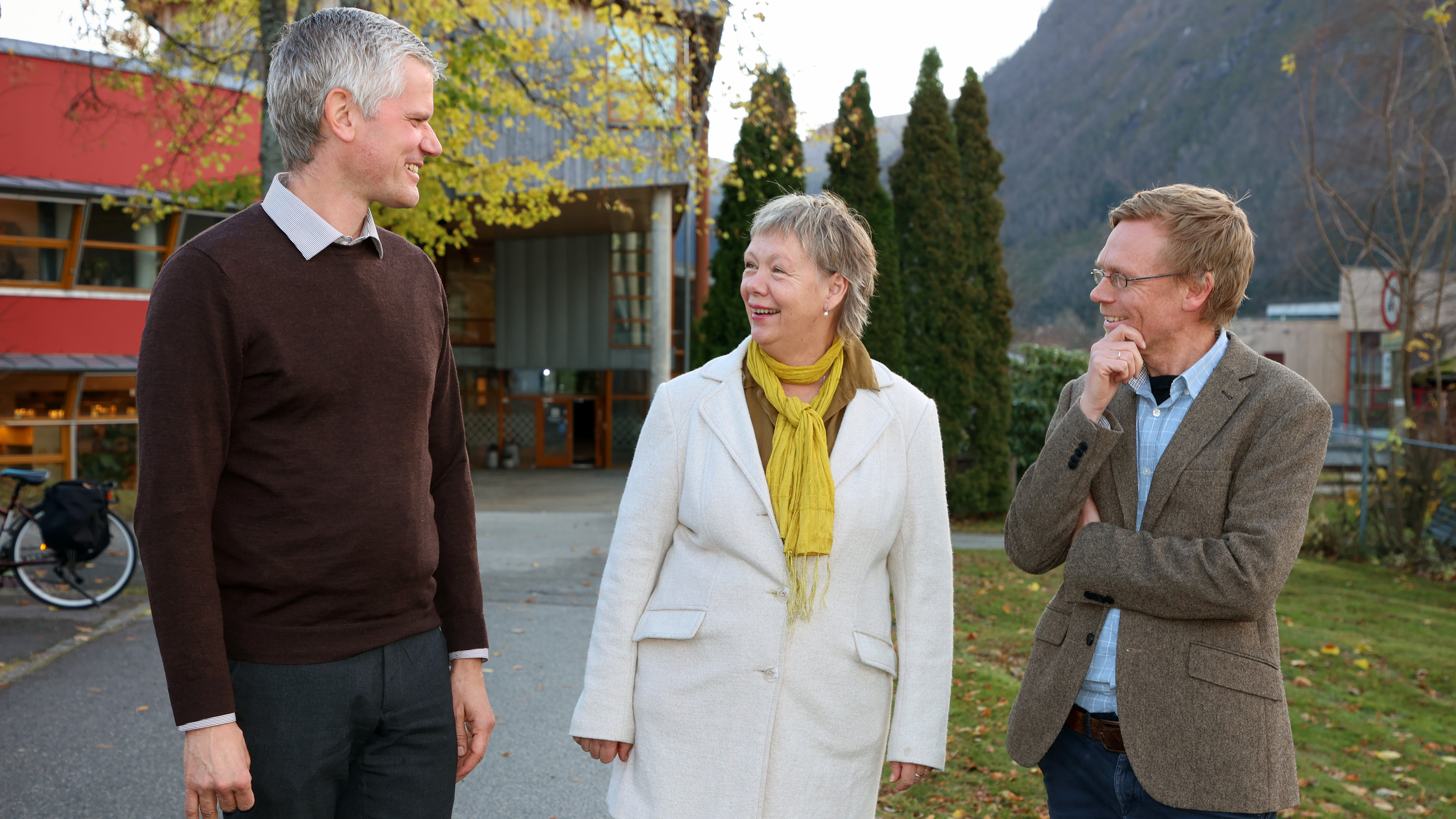 Mathias Nygaard (f.v.), Marit Ulvund og Jonas Gamborg Lillebø